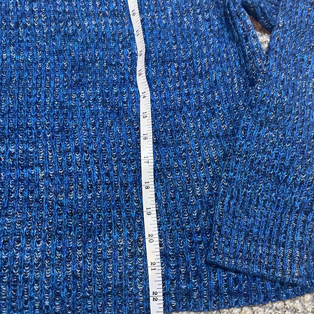 Banana Republic Women’s Blue Knit Sweater - Picture 3 of 6